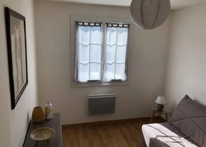 فيلة Maison Privative 5 Ch. 12 Pers. Piscine Chauffee Desertines (Allier)